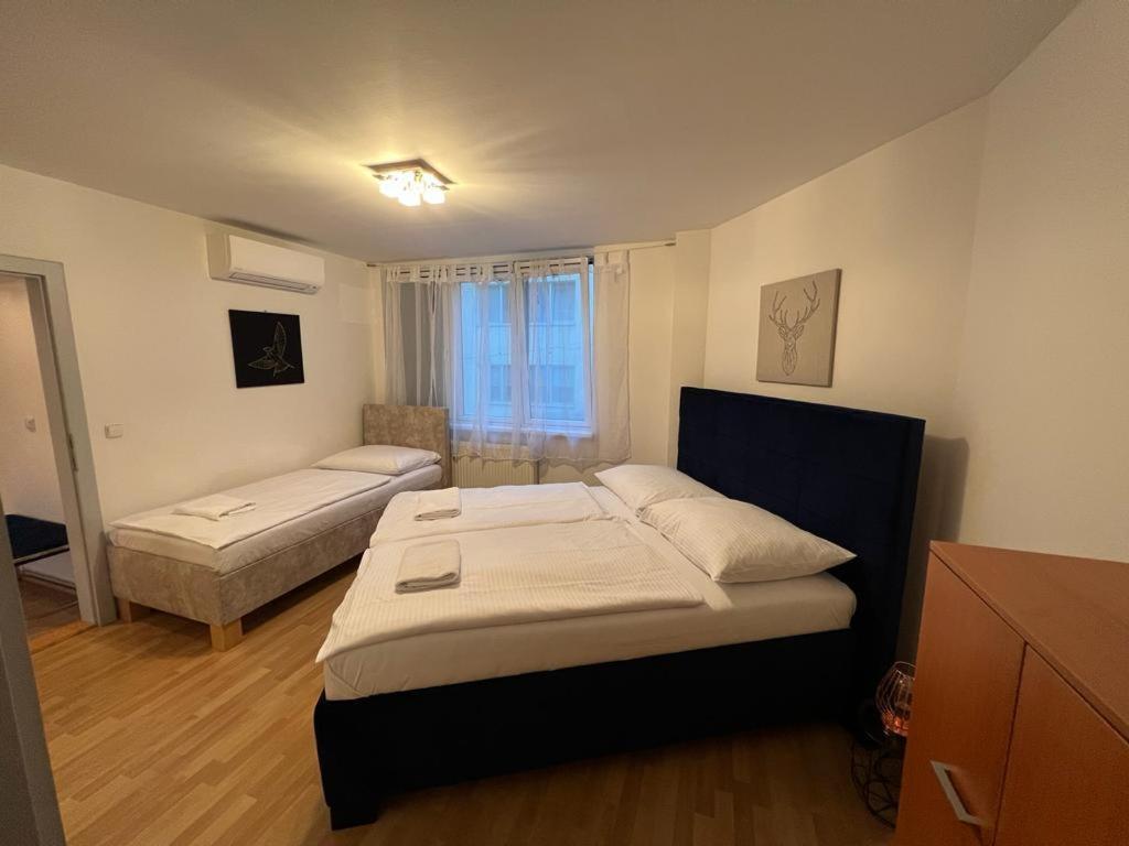 Iren Apartment Bratislava Bagian luar foto